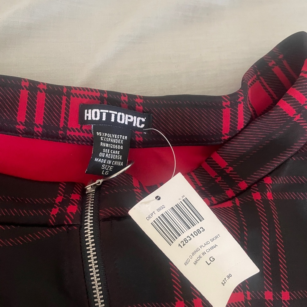 Hot topic plaid skirt. No longer have the tag but brand new